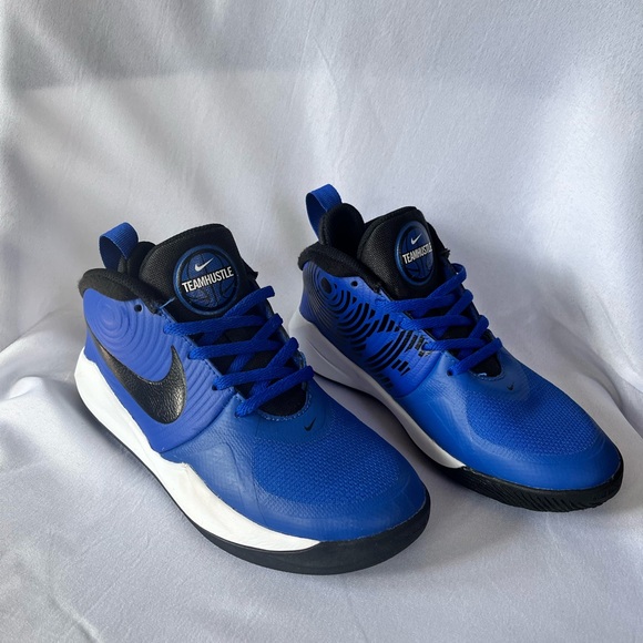 Nike Team Hustle D9 Royal Blue Sneakers - Picture 3 of 11